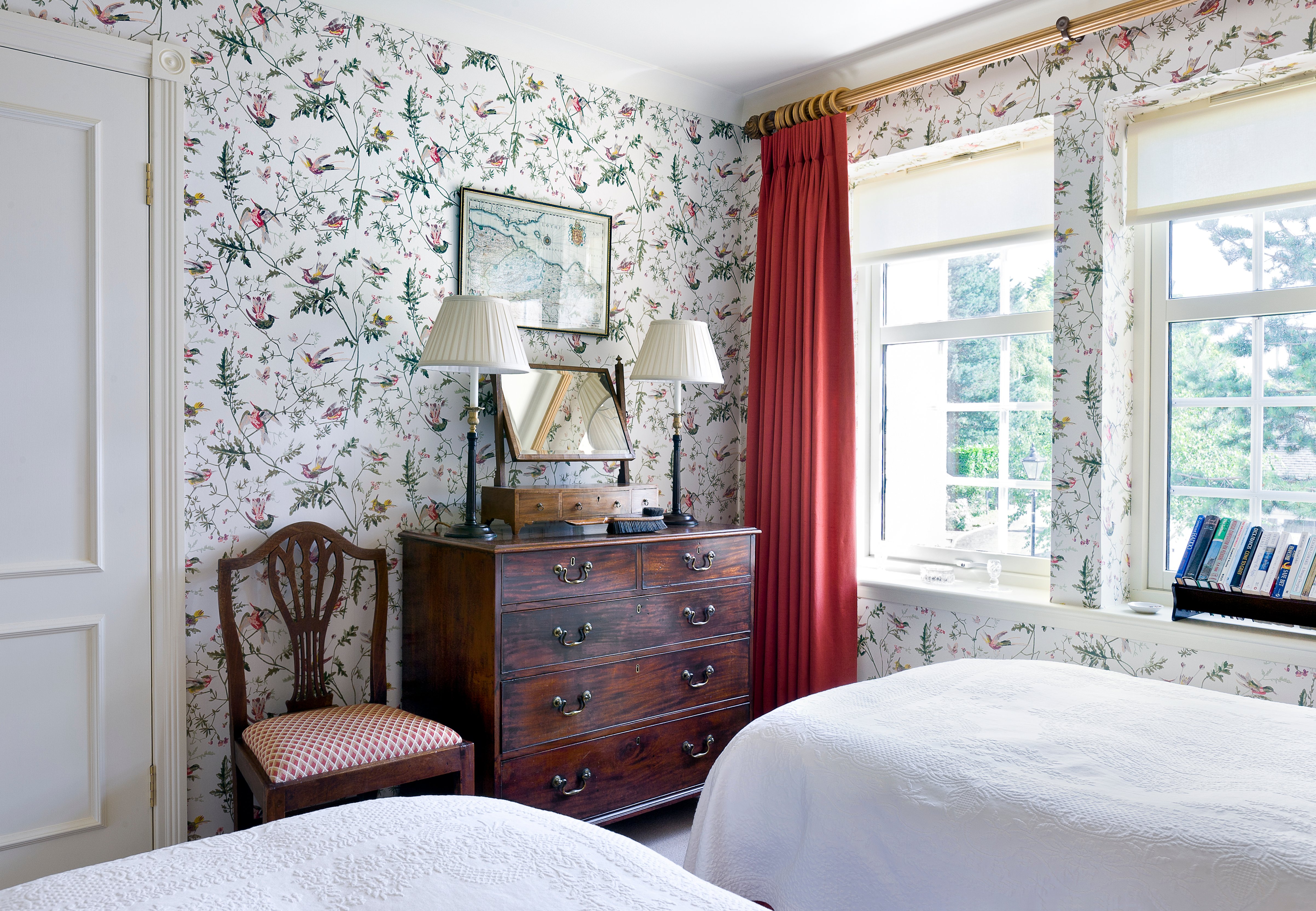 Guest bedroom 2
