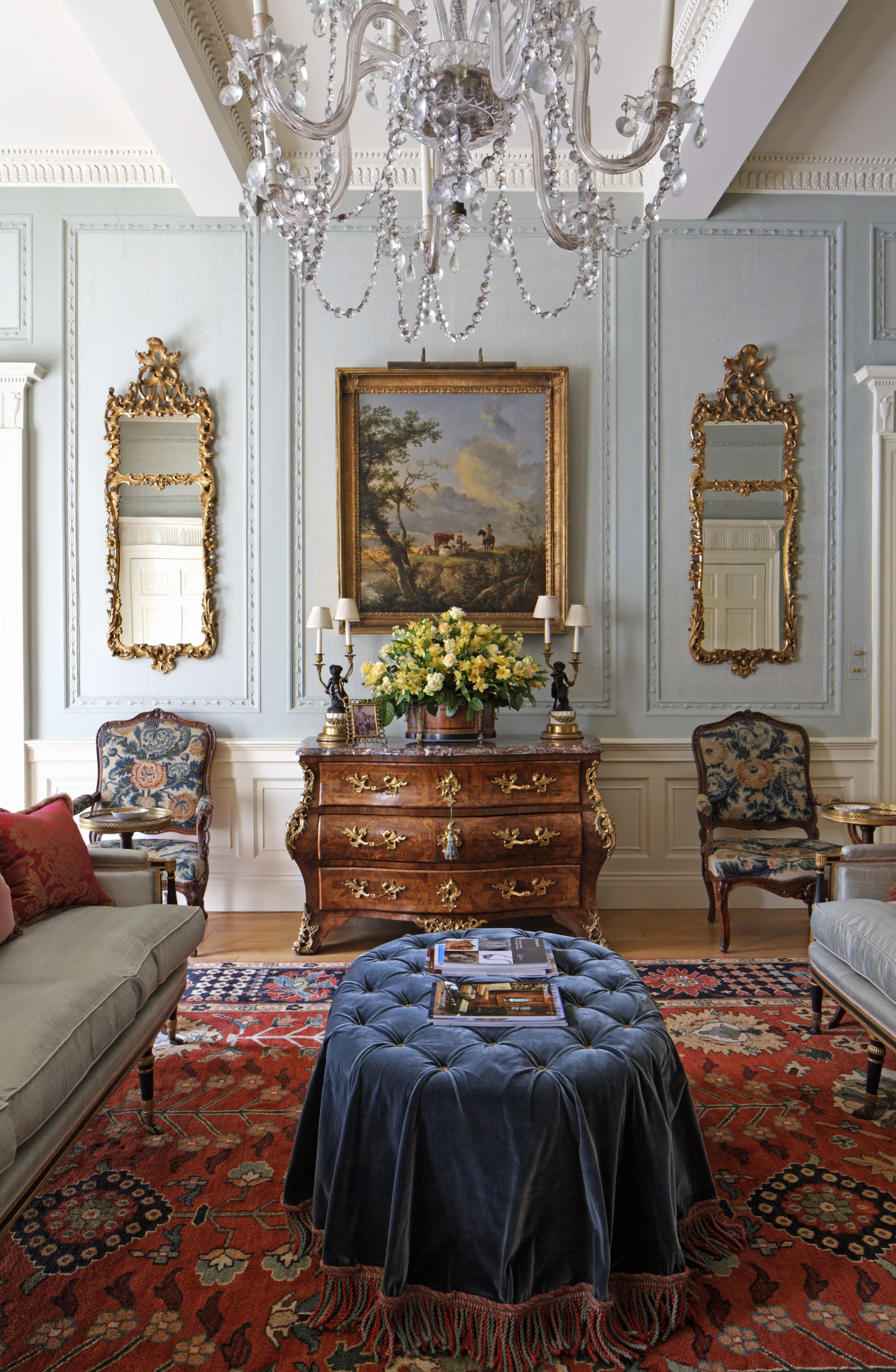 Drawing room commode wall