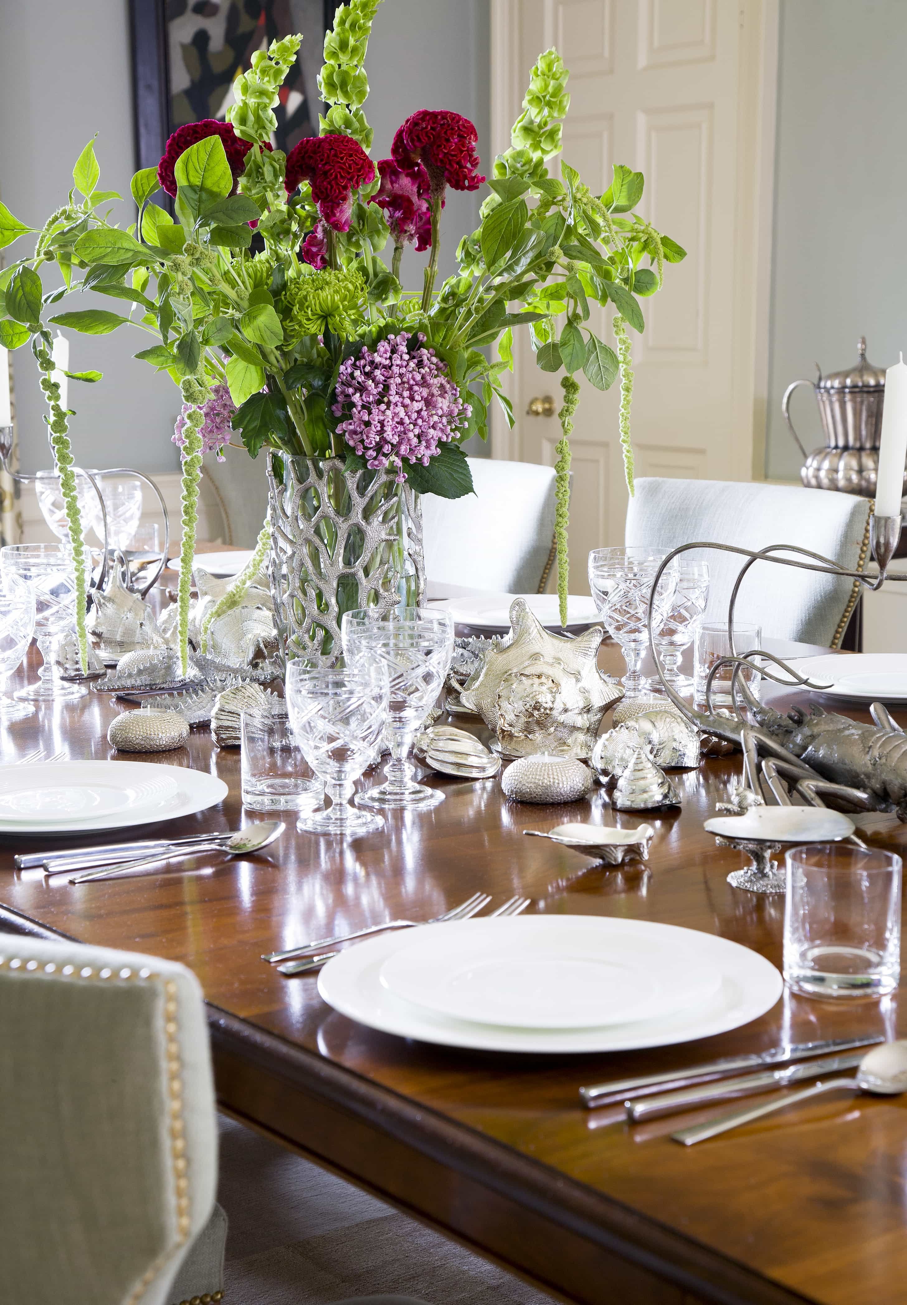 Dining room table detail